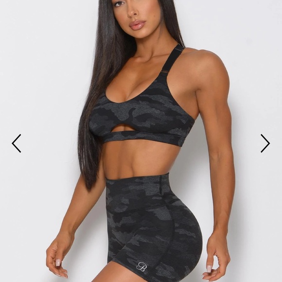 Bombshell Blue camo set (scrunch booty shorts and matching sports bra) - Picture 4 of 5